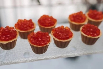 Что выбрать: красную или белую икру для здоровья?