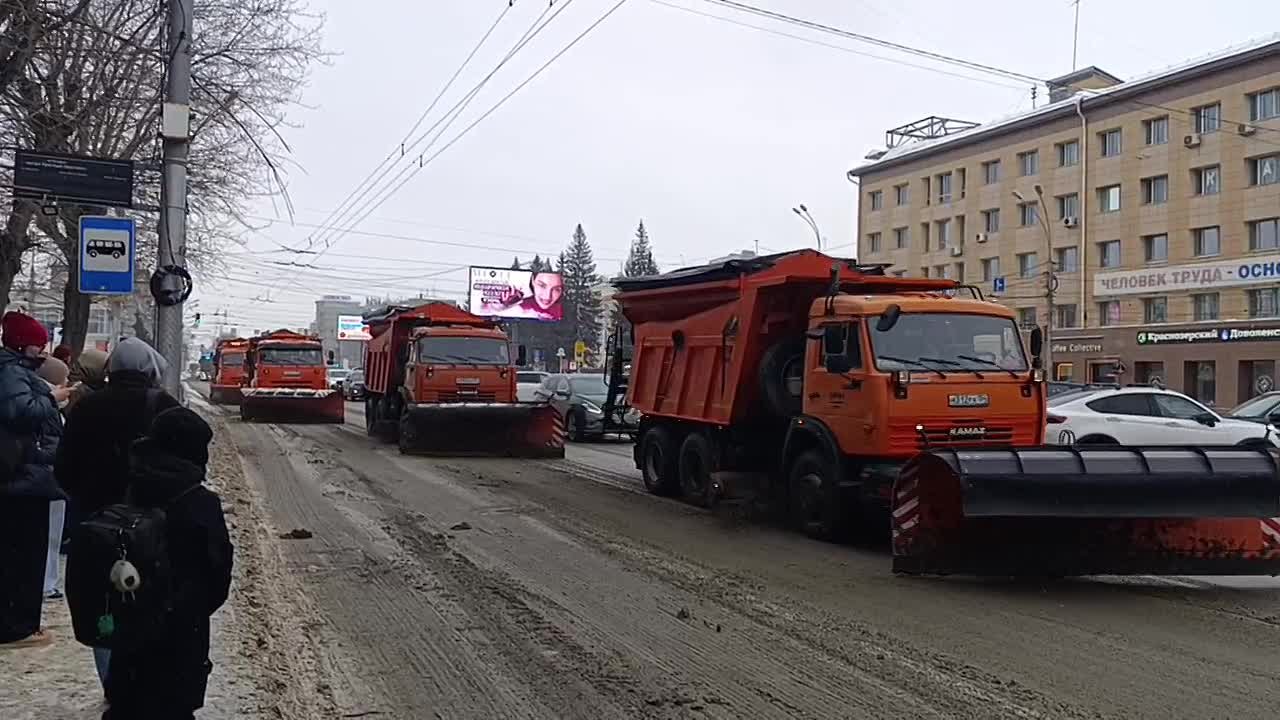 Уборка и ремонт улично-дорожной сети города