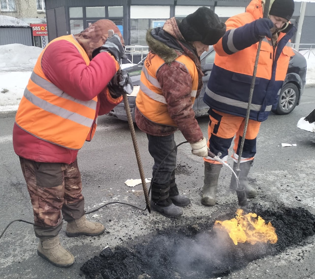 Уборка и ремонт улично-дорожной сети города Уборка и ремонт улично-дорожной сети города