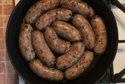 Микс-колбаски с черносливом: лёгкость и сочность в одном блюде