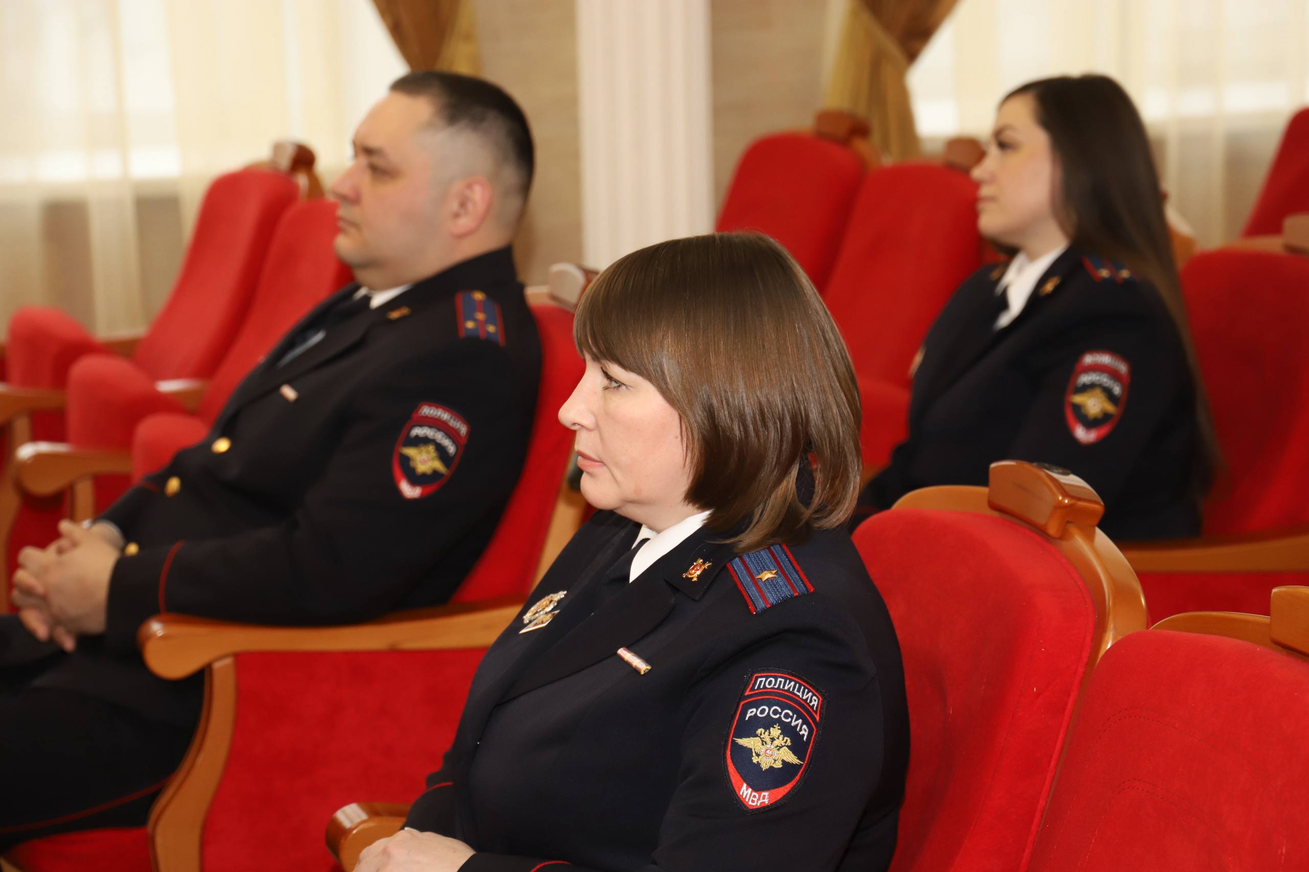 В ГУ МВД России по Новосибирской области состоялось торжественное собрание, посвящённое 108-летию со дня образования дежурных частеи в системе органов внутренних дел Российской Федерации В ГУ МВД России по Новосибирской области состоялось торжественное собрание, посвящённое 108-летию со дня образования дежурных частеи в системе органов внутренних дел Российской Федерации