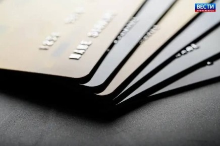 «Лёгкие» деньги. Новосибирец согласился на «подработку» в интернете: за небольшое вознаграждение он оформил на своё имя 5 банковских карт и передал их мошенникам вместе с реквизитами