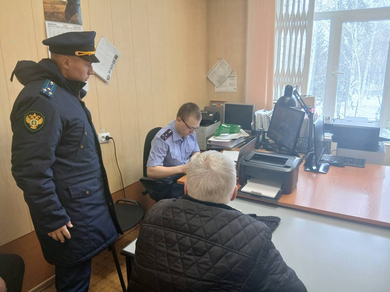 Прокуратура контролирует ход и результаты расследования уголовного дела о получении взятки бывшим начальником отдела судебных приставов