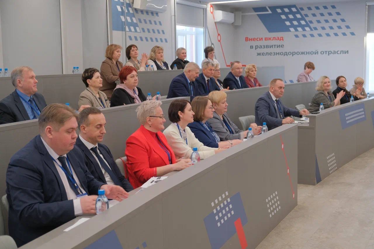 Внедрение ИИ и подготовку кадров «под ключ» обсудили на собрании регионального совета СПО Внедрение ИИ и подготовку кадров «под ключ» обсудили на собрании регионального совета СПО