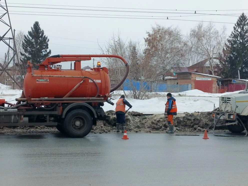 Больше половины ливневок в Ленинском районе открыты и работают