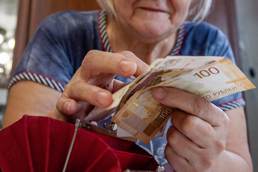 Пенсионеры России получат выплаты преждевременно в марте