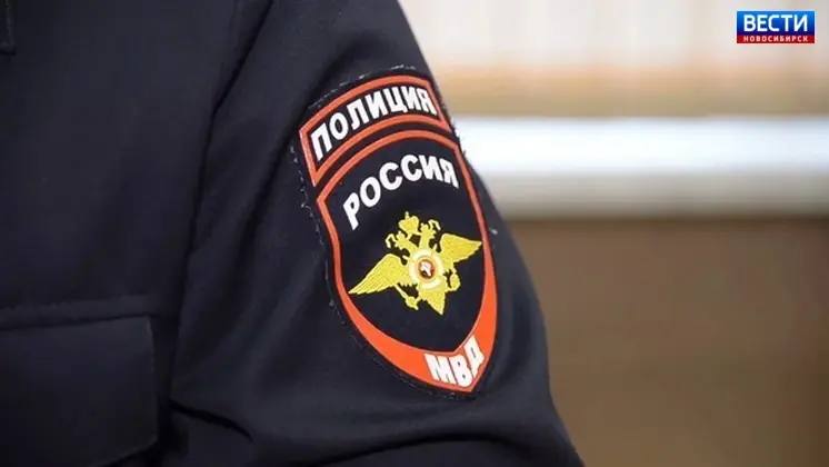 Напали на полицейских. Калининский суд Новосибирска рассмотрит дело Виктора, Ивана и Ирины Ботвиных