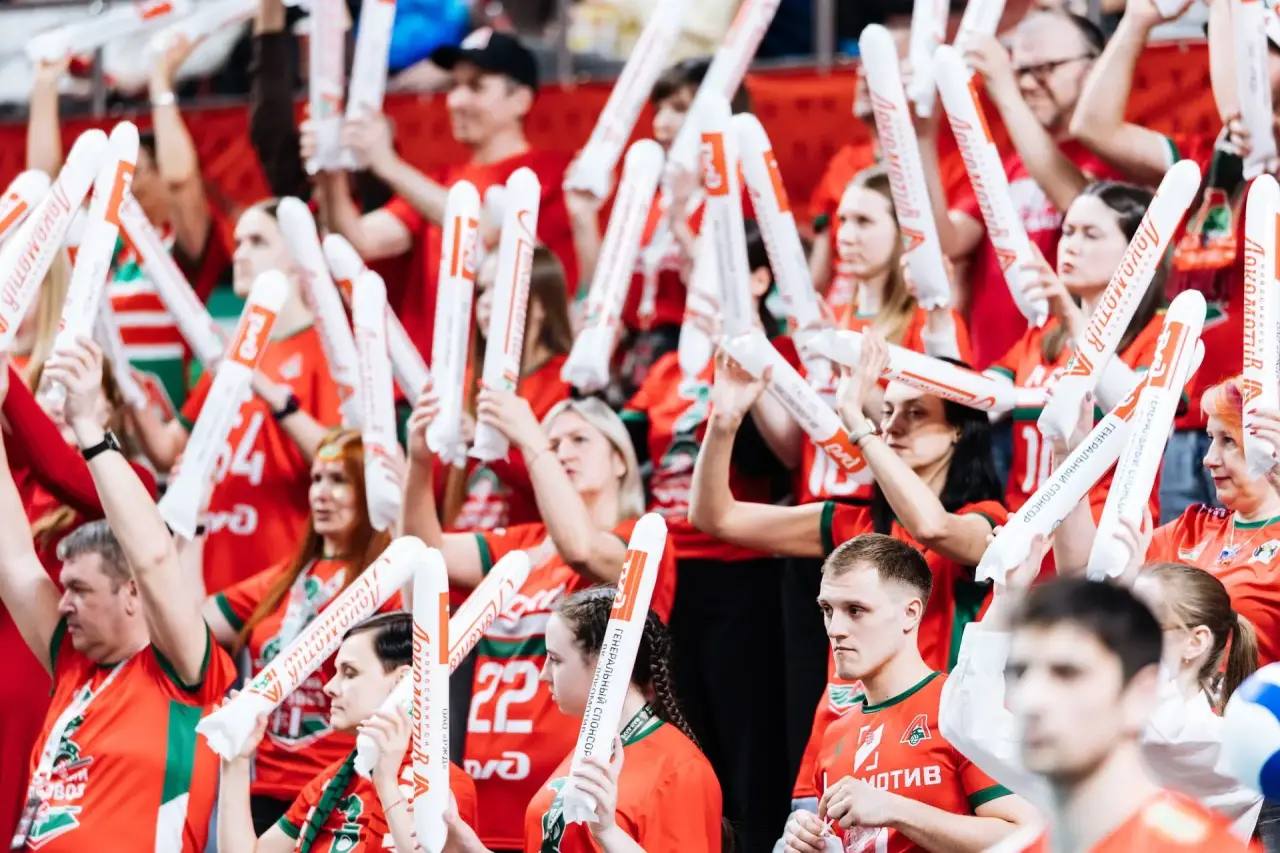 Максим Кудрявцев: Волейбольный клуб «Локомотив» одержал победу над «Белогорьем» из Белгорода со счетом 3:1, обеспечив себе место в полуфинале чемпионата России Максим Кудрявцев: Волейбольный клуб «Локомотив» одержал победу над «Белогорьем» из Белгорода со счетом 3:1, обеспечив себе место в полуфинале чемпионата России