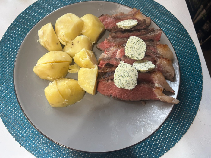 Идеальная портерхаус в sous-vide с чесночным маслом