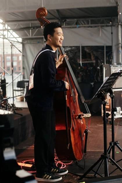 Новосибирский музыкант Вадим Ким помог Ване Дмитриенко записать хиты: как сложилась его судьба Новосибирский музыкант Вадим Ким помог Ване Дмитриенко записать хиты: как сложилась его судьба