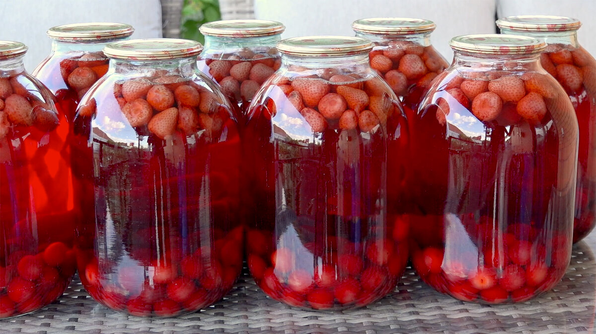 Секрет простого компота: как сохранить вкус лета на весь год