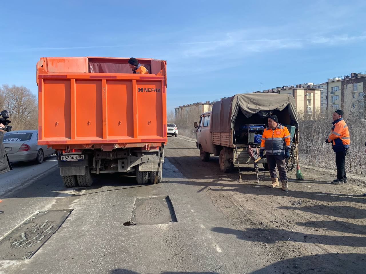 Андрей Травников: Сегодня одна из главных задач – начать полноценный дорожный ремонт Андрей Травников: Сегодня одна из главных задач – начать полноценный дорожный ремонт