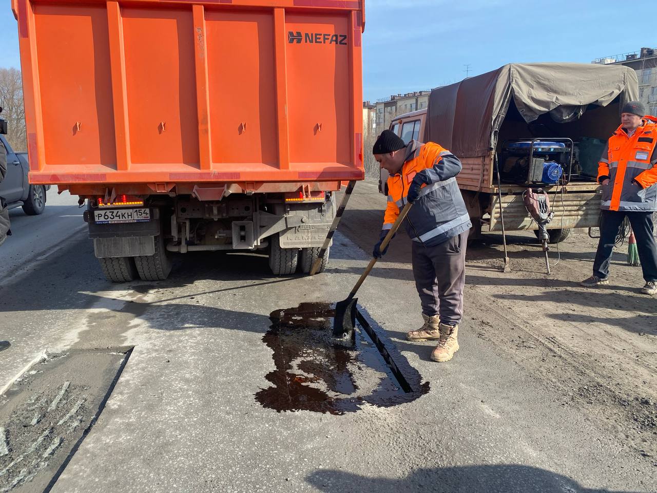 Андрей Травников: Сегодня одна из главных задач – начать полноценный дорожный ремонт Андрей Травников: Сегодня одна из главных задач – начать полноценный дорожный ремонт