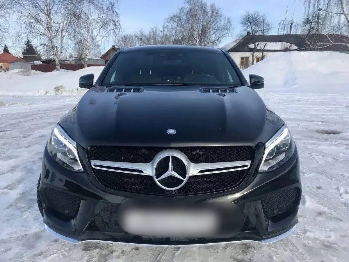 Бывший борец с коррупцией из Новосибирска лишился двух «Мерседесов» Бывший борец с коррупцией из Новосибирска лишился двух «Мерседесов»