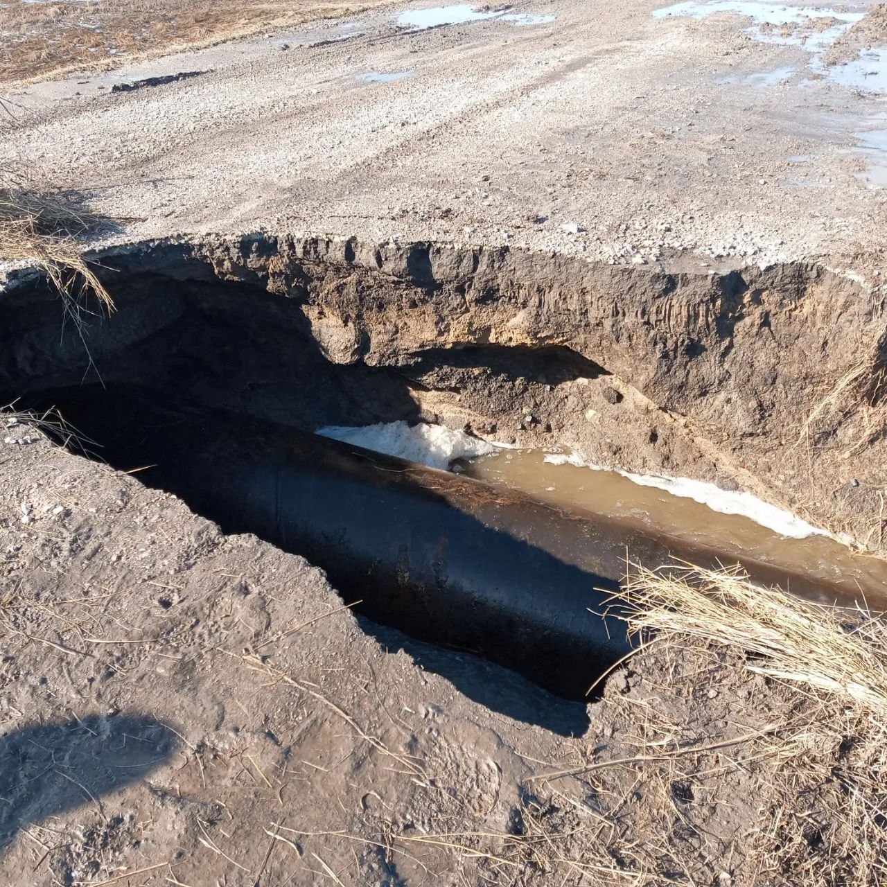 Дорогу Ярки — Кротово затопило