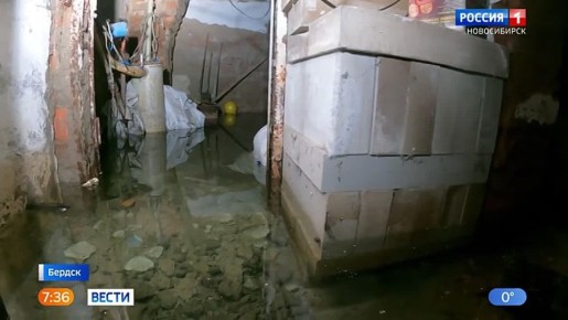 Вода не уходит. В Бердске в зоне подтопления оказались более 500 частных домов