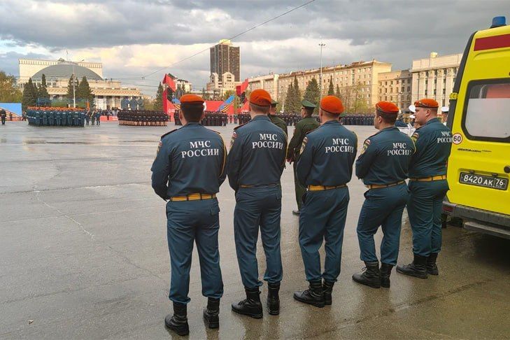 Вечером в среду, 6 мая, центральная площадь столицы Сибири стала местом проведения очередной репетиции парада в честь 81-й годовщины Победы в Великой Отечественной войне Вечером в среду, 6 мая, центральная площадь столицы Сибири стала местом проведения очередной репетиции парада в честь 81-й годовщины Победы в Великой Отечественной войне