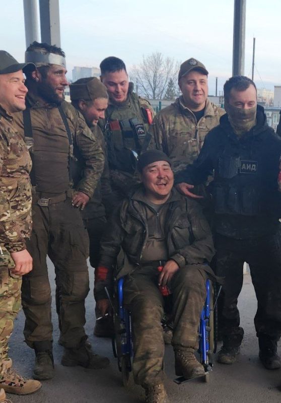 СУДЖАНСКИЙ ЦВЕТОК. По артерии к сердцу врага СУДЖАНСКИЙ ЦВЕТОК. По артерии к сердцу врага