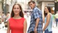 Лайки под чужими фото могут указывать на начало измены?