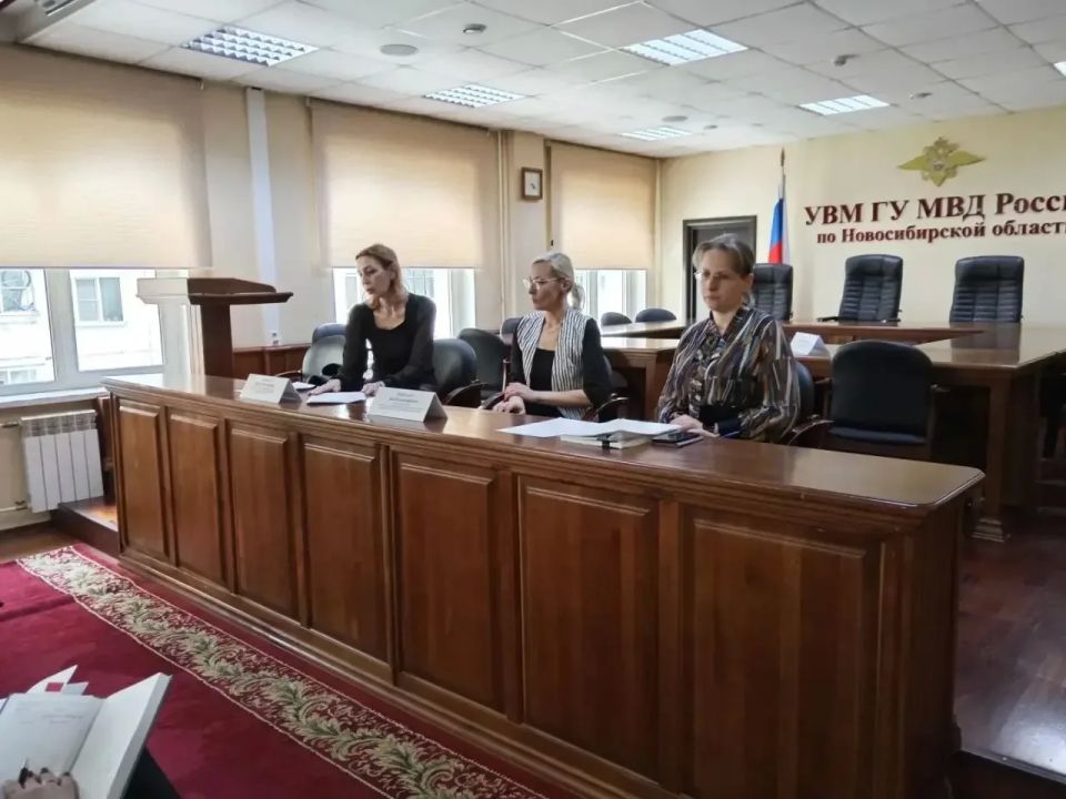 В Новосибирске прошла рабочая встреча с работодателями по вопросам привлечения иностранной рабочей силы В Новосибирске прошла рабочая встреча с работодателями по вопросам привлечения иностранной рабочей силы