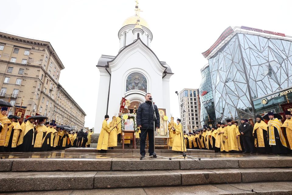 Максим Кудрявцев: Сегодня в Новосибирске состоялся Крестный ход, приуроченный ко Дню славянской письменности и культуры Максим Кудрявцев: Сегодня в Новосибирске состоялся Крестный ход, приуроченный ко Дню славянской письменности и культуры