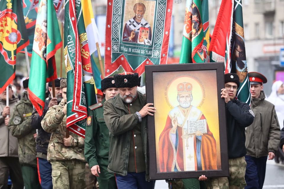 Максим Кудрявцев: Сегодня в Новосибирске состоялся Крестный ход, приуроченный ко Дню славянской письменности и культуры Максим Кудрявцев: Сегодня в Новосибирске состоялся Крестный ход, приуроченный ко Дню славянской письменности и культуры