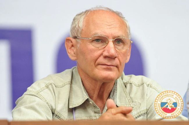 Максим Кудрявцев: Сегодня Совет депутатов поддержал решение о присвоении звания «Почётный житель города» трём выдающимся людям Максим Кудрявцев: Сегодня Совет депутатов поддержал решение о присвоении звания «Почётный житель города» трём выдающимся людям