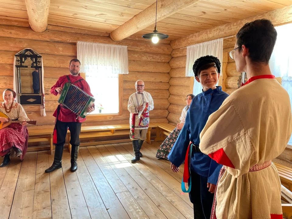 В Новосибирской области снимают фильм об одном из элементов культурного наследия региона – кандерепской кадрили В Новосибирской области снимают фильм об одном из элементов культурного наследия региона – кандерепской кадрили