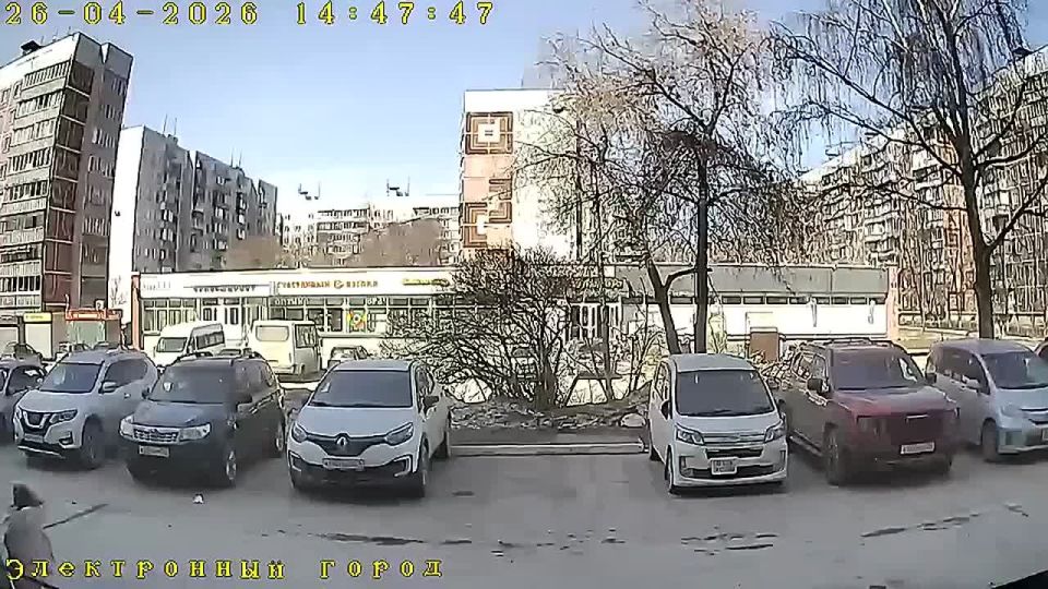 Школьник ударил пенсионерку самокатом