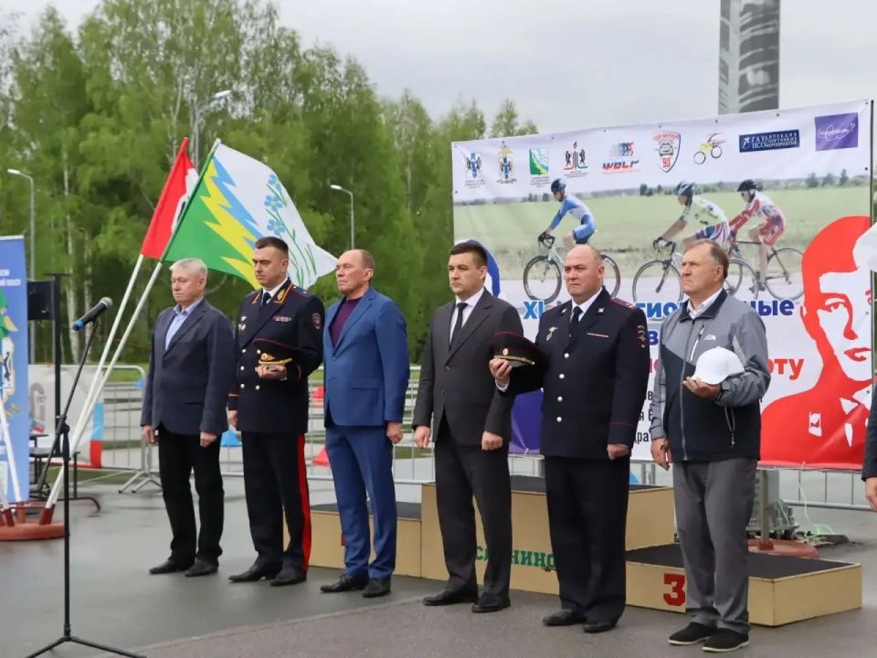 В Новосибирской области в течение трех дней проходят очередные соревнования по велосипедному спорту памяти погибших сотрудников Госавтоинспекции В Новосибирской области в течение трех дней проходят очередные соревнования по велосипедному спорту памяти погибших сотрудников Госавтоинспекции