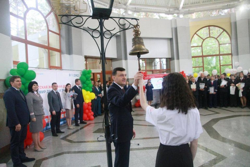 22-й cезон стартовал. Депутат Законодательного Собрания Новосибирской области Елена Тырина приняла участие в открытии Детской железной дороги в Новосибирске