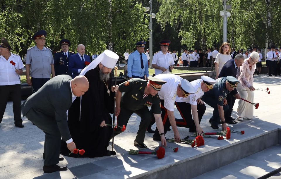 Начальник областного полицейского Главка принял участие в торжественном мероприятии, посвященном Присяге молодых сотрудников уголовно-исполнительной системы Новосибирской области Начальник областного полицейского Главка принял участие в торжественном мероприятии, посвященном Присяге молодых сотрудников уголовно-исполнительной системы Новосибирской области