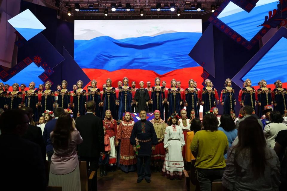 ЭТО РОССИЯ. В Год единства народов России ежегодный форум национальных культур народов России «#ЭтоРоссия» проходит в Новосибирской области ЭТО РОССИЯ. В Год единства народов России ежегодный форум национальных культур народов России «#ЭтоРоссия» проходит в Новосибирской области