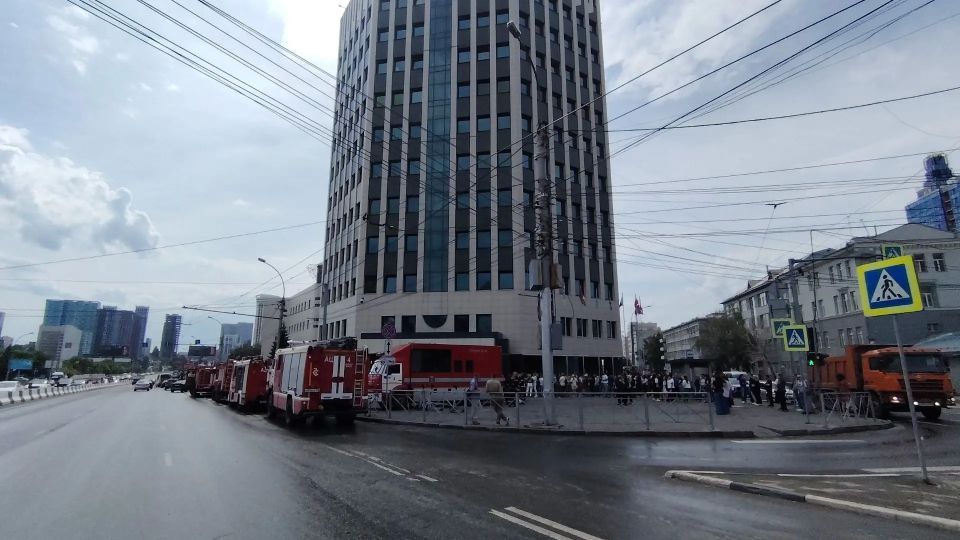 Пожарнотактические учения прошли в административном здании банка Новосибирска Пожарнотактические учения прошли в административном здании банка Новосибирска