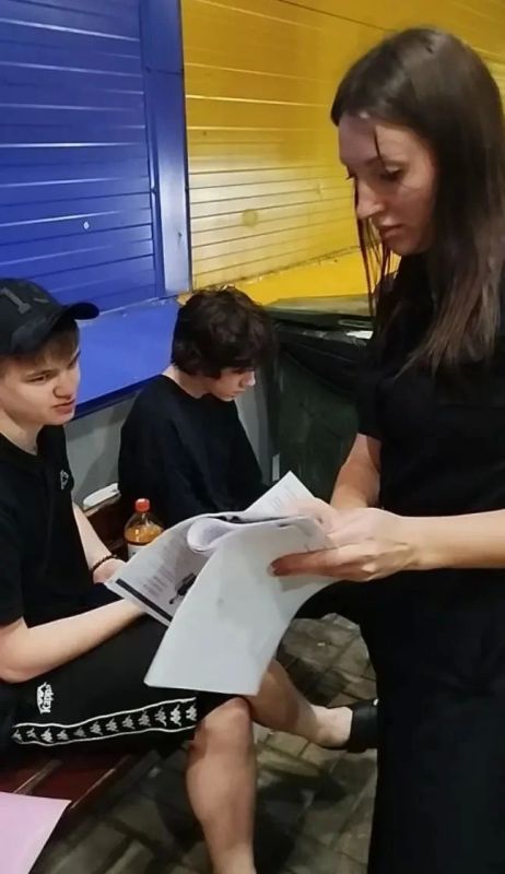 В Калининском районе Новосибирска сотрудники полиции провели профилактические мероприятия с подростками В Калининском районе Новосибирска сотрудники полиции провели профилактические мероприятия с подростками