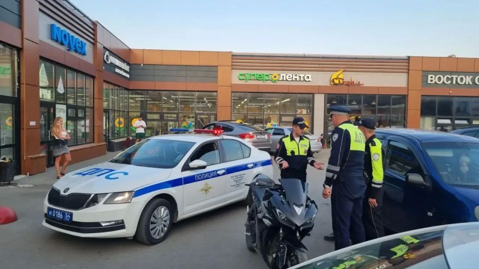 В Калининском районе Новосибирска сотрудники полиции провели профилактические мероприятия с подростками В Калининском районе Новосибирска сотрудники полиции провели профилактические мероприятия с подростками