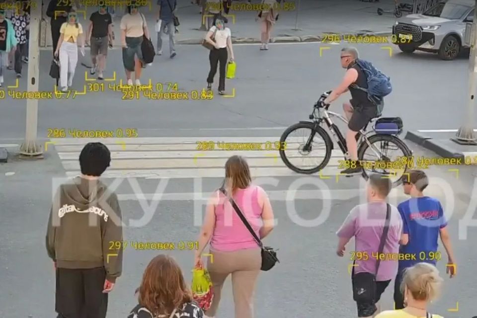 Нейросеть начала ловить нарушителей-самокатчиков на зебрах Новосибирска