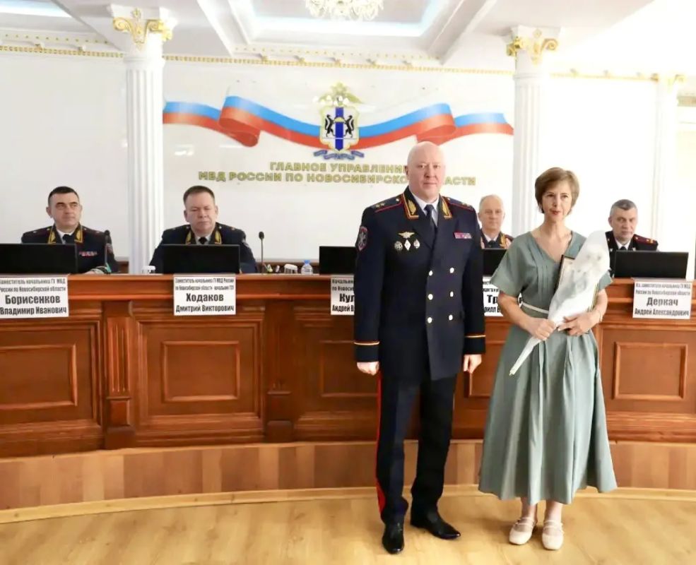 В ГУ МВД России по Новосибирской области поздравили сотрудников медицинской службы с Днем медицинского работника В ГУ МВД России по Новосибирской области поздравили сотрудников медицинской службы с Днем медицинского работника