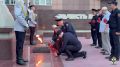 В Новосибирске сотрудники полиции приняли участие во Всероссийской акции «Свеча памяти»