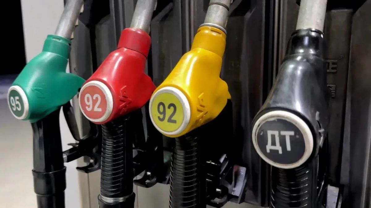 Ситуацию с топливом обсудили в правительстве НСО