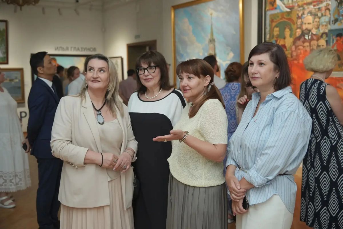 В Новосибирском государственном художественном музее открылась выставка «Илья Глазунов В Новосибирском государственном художественном музее открылась выставка «Илья Глазунов