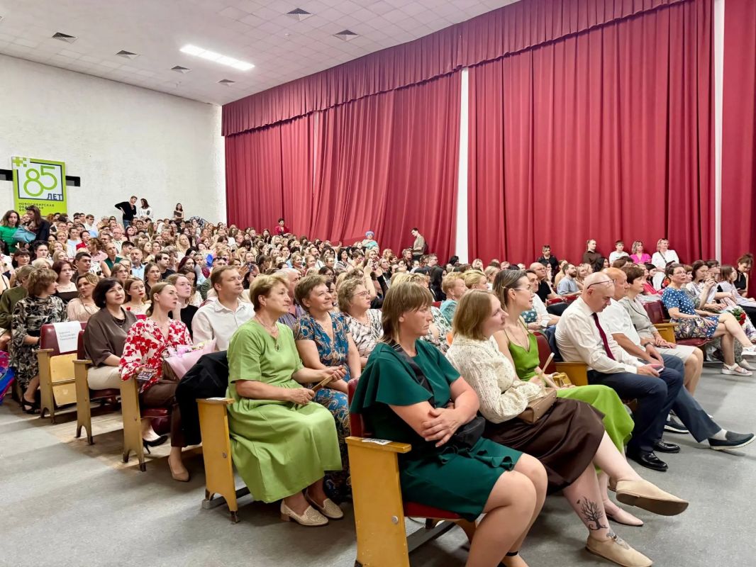 600 медсестер и медбратьев выпустил в этом году Новосибирский медколледж 600 медсестер и медбратьев выпустил в этом году Новосибирский медколледж