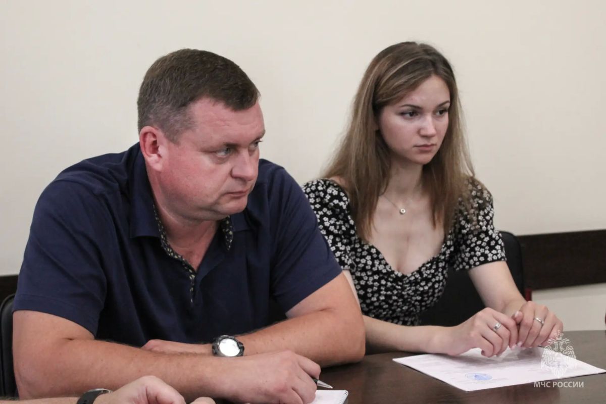В МЧС России обсудили вопросы взаимодействия с добровольцами В МЧС России обсудили вопросы взаимодействия с добровольцами