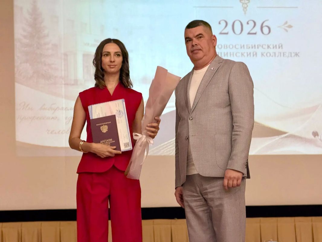 Двойной выпуск фельдшеров состоялся в Новосибирском медицинском колледже Двойной выпуск фельдшеров состоялся в Новосибирском медицинском колледже