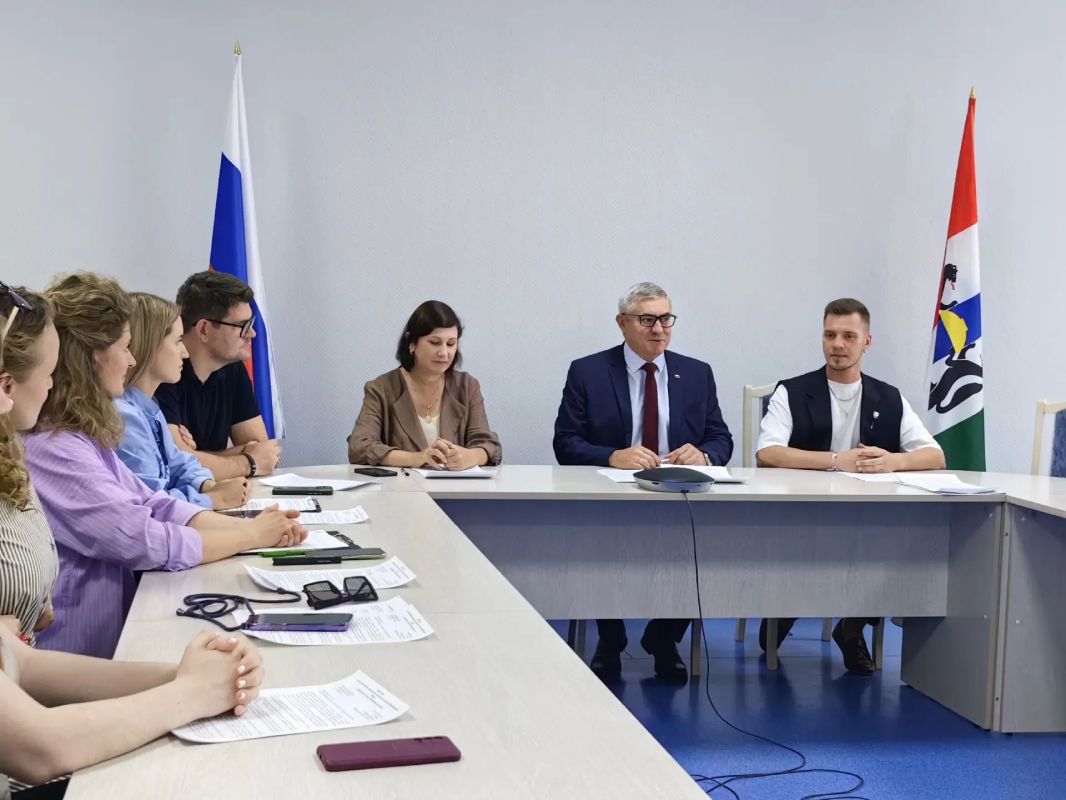 Молодежный совет при министерстве культуры Новосибирской области подвел итоги первого полугодия работына встрече с министром Молодежный совет при министерстве культуры Новосибирской области подвел итоги первого полугодия работына встрече с министром