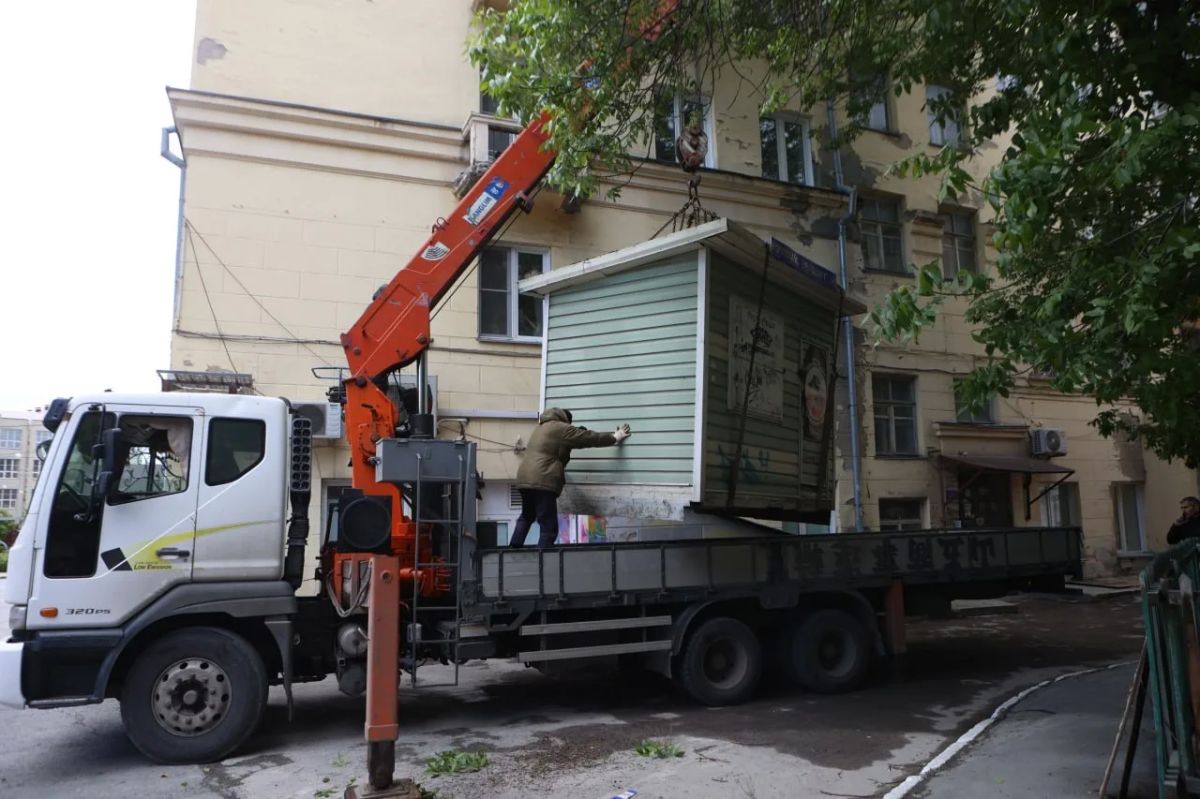 Около 300 незаконных киосков снесут в Новосибирске до конца года