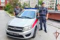 Сотрудники Росгвардии эвакуировали жильцов из горящего дома в Новосибирске