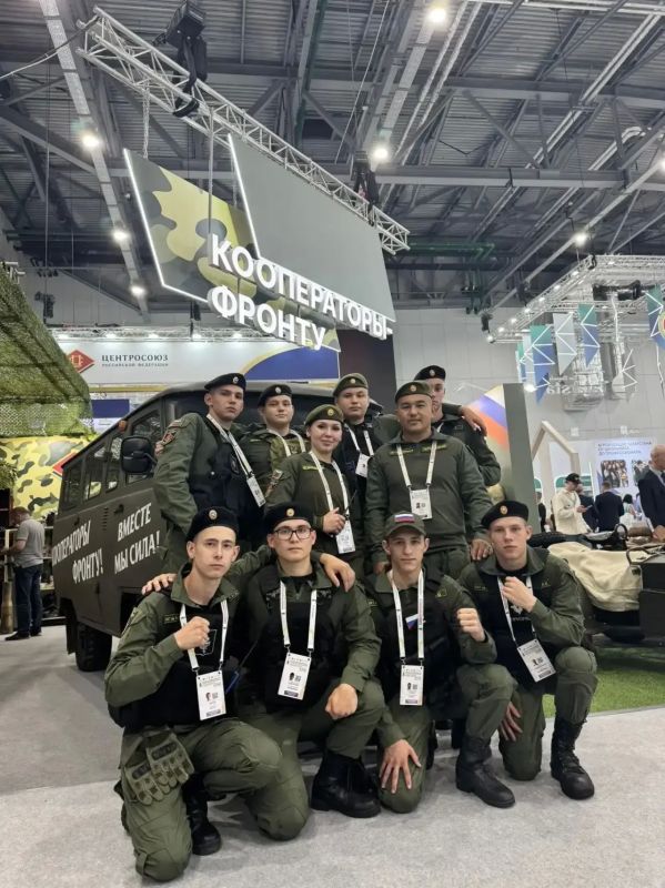 Отряд «Беркут» Новосибирского кооперативного техникума имени А. Н. Косыгина Новосибирского облпотребсоюза стал участником Международного форума потребительской кооперации в городе Казани Отряд «Беркут» Новосибирского кооперативного техникума имени А. Н. Косыгина Новосибирского облпотребсоюза стал участником Международного форума потребительской кооперации в городе Казани