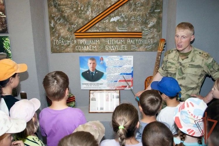 Ведомственная акция «Каникулы с Росгвардией» продолжает набирать обороты в Сибири Ведомственная акция «Каникулы с Росгвардией» продолжает набирать обороты в Сибири