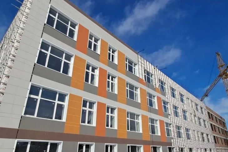 Мэрия Новосибирска готовится к ЧС в подтопленном корпусе лицея